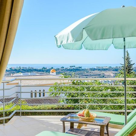 Bnb Homes Ocean View Apartment With Huge Sunny Terrace, 2 Swimming Pools & Tennis Court Albufeira Exterior photo