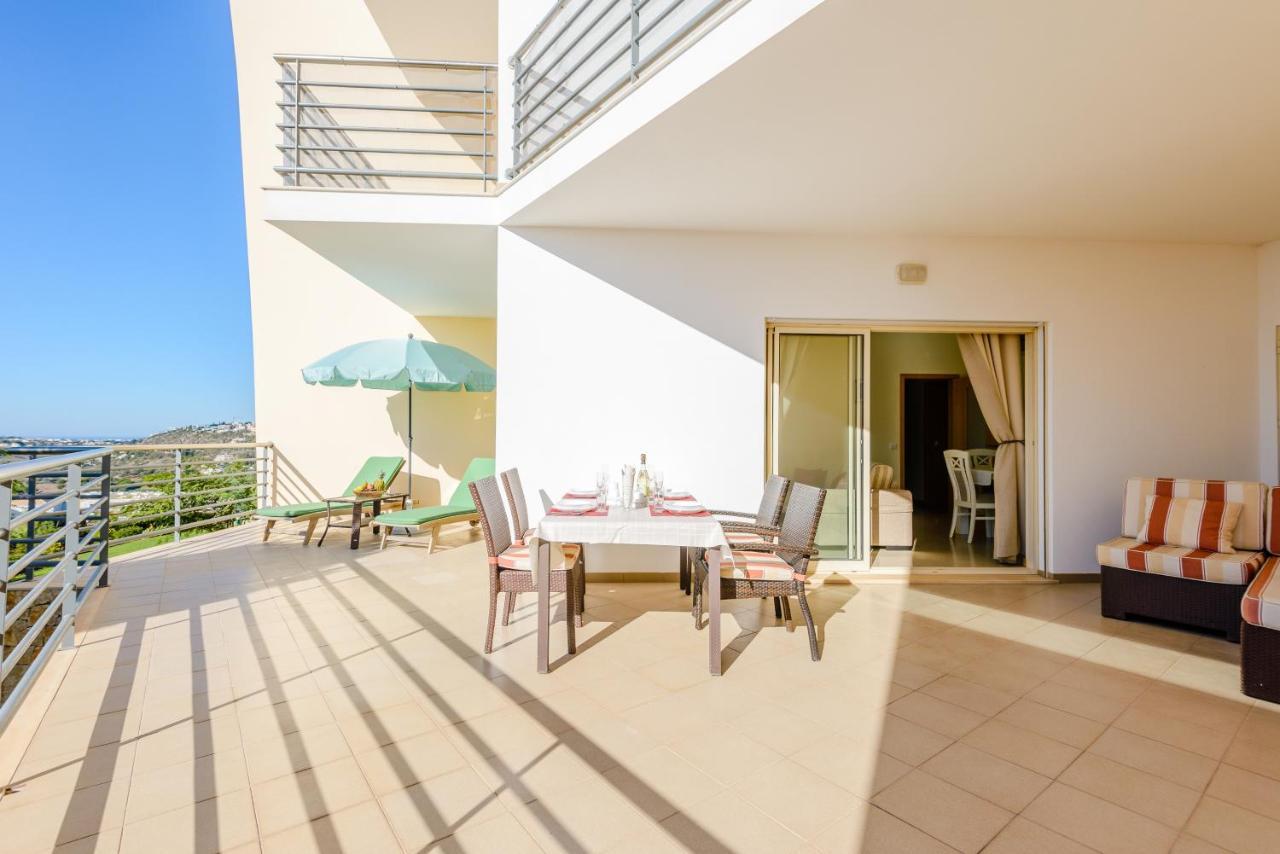 Bnb Homes Ocean View Apartment With Huge Sunny Terrace, 2 Swimming Pools & Tennis Court Albufeira Exterior photo