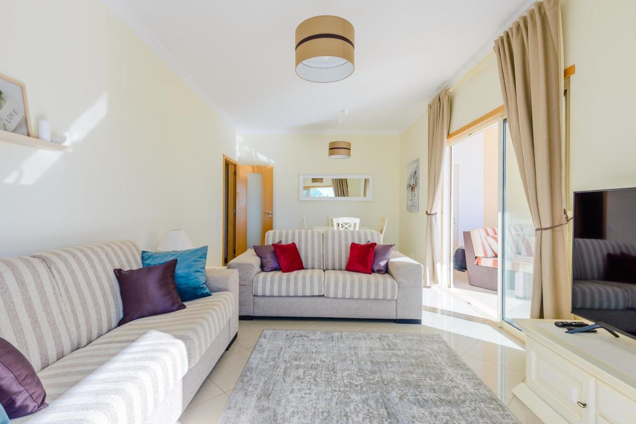Bnb Homes Ocean View Apartment With Huge Sunny Terrace, 2 Swimming Pools & Tennis Court Albufeira Exterior photo