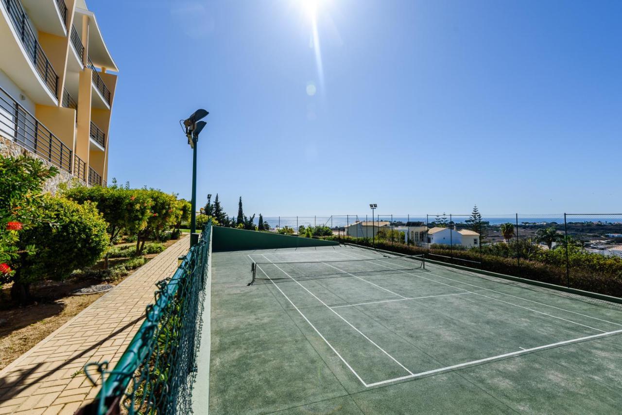 Bnb Homes Ocean View Apartment With Huge Sunny Terrace, 2 Swimming Pools & Tennis Court Albufeira Exterior photo