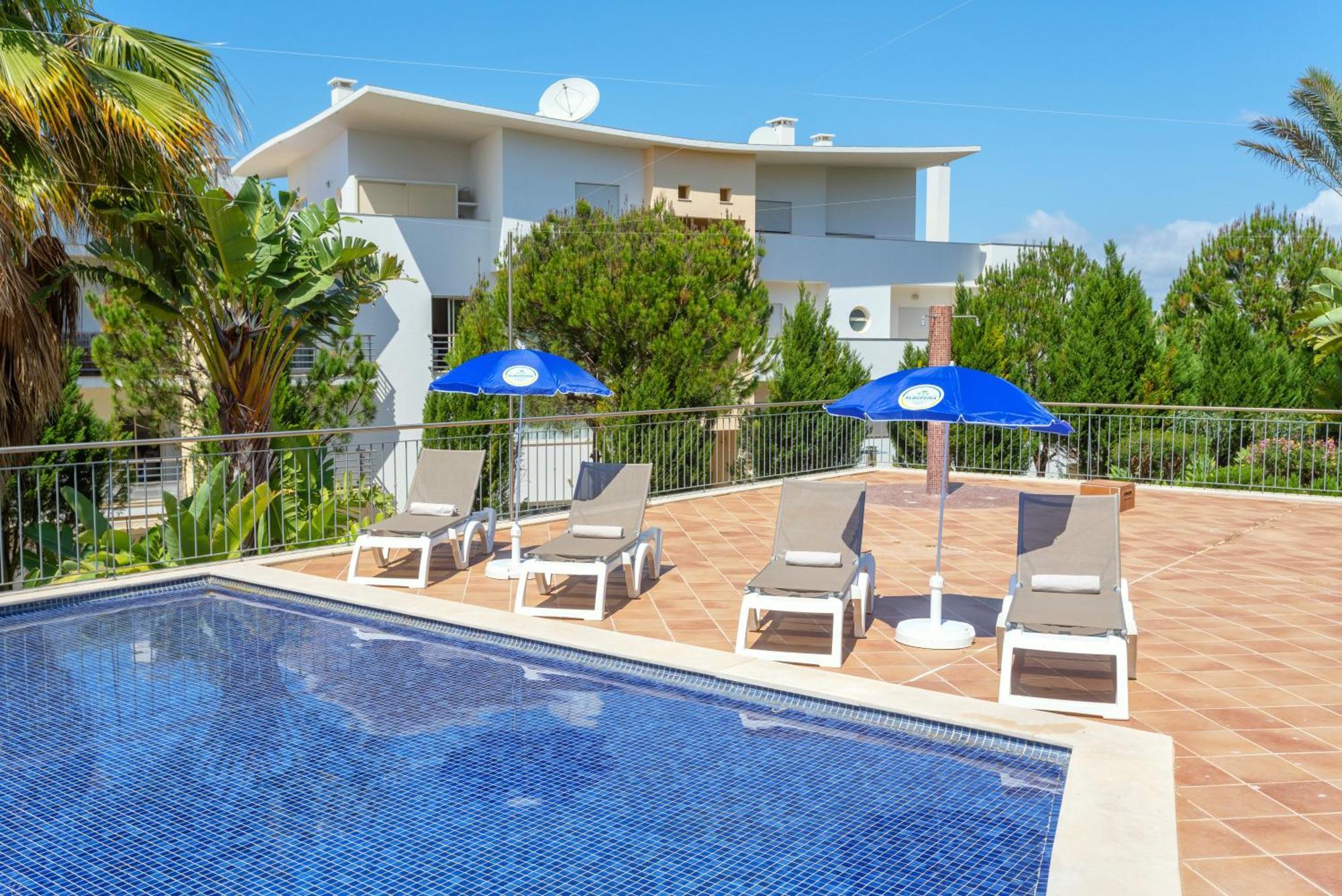Bnb Homes Ocean View Apartment With Huge Sunny Terrace, 2 Swimming Pools & Tennis Court Albufeira Exterior photo